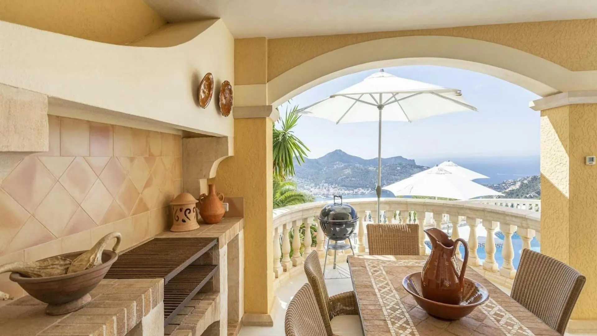 Lavish Villa With Saltwater Pool Andratx