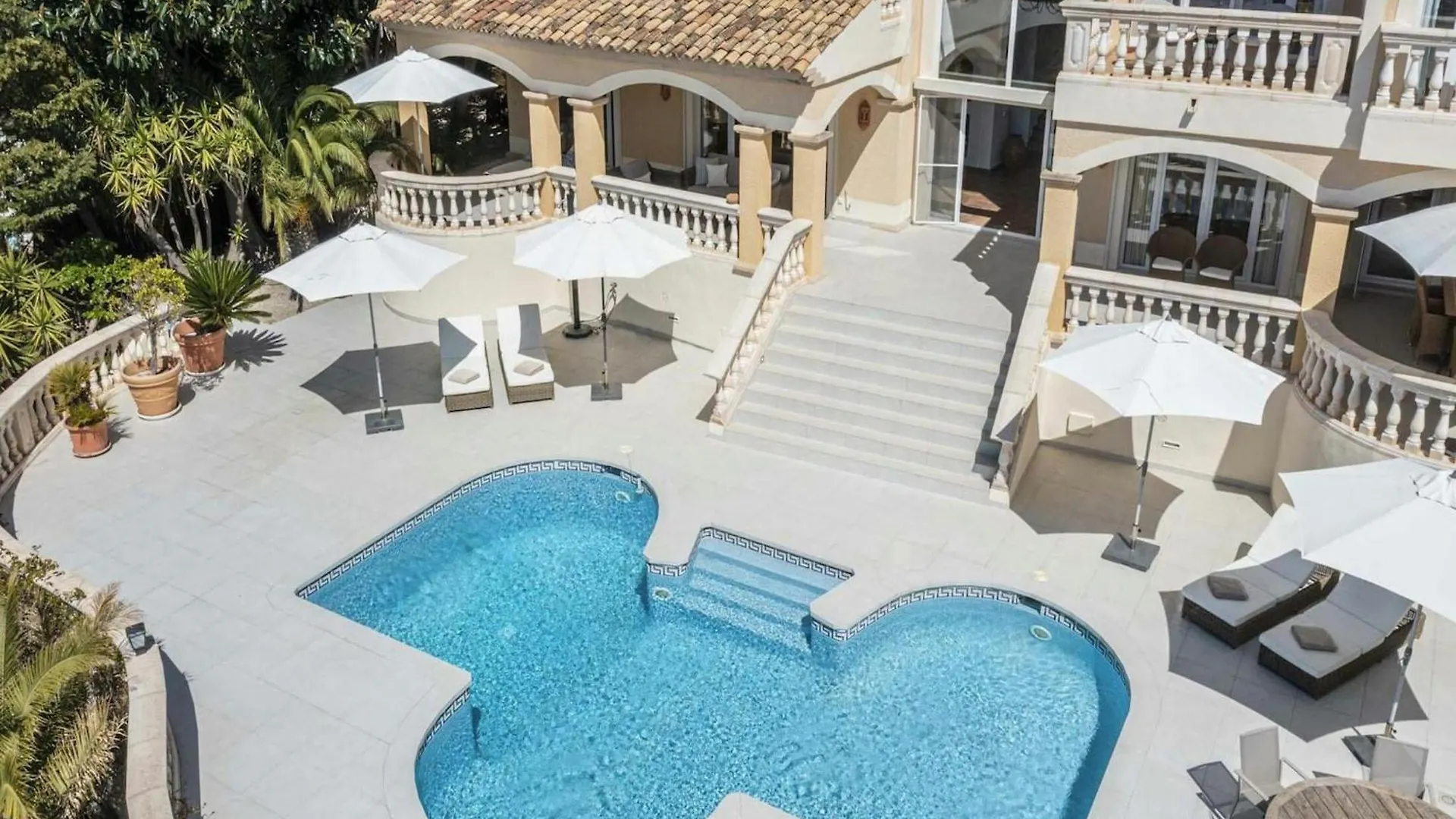 Lavish Villa With Saltwater Pool Andratx