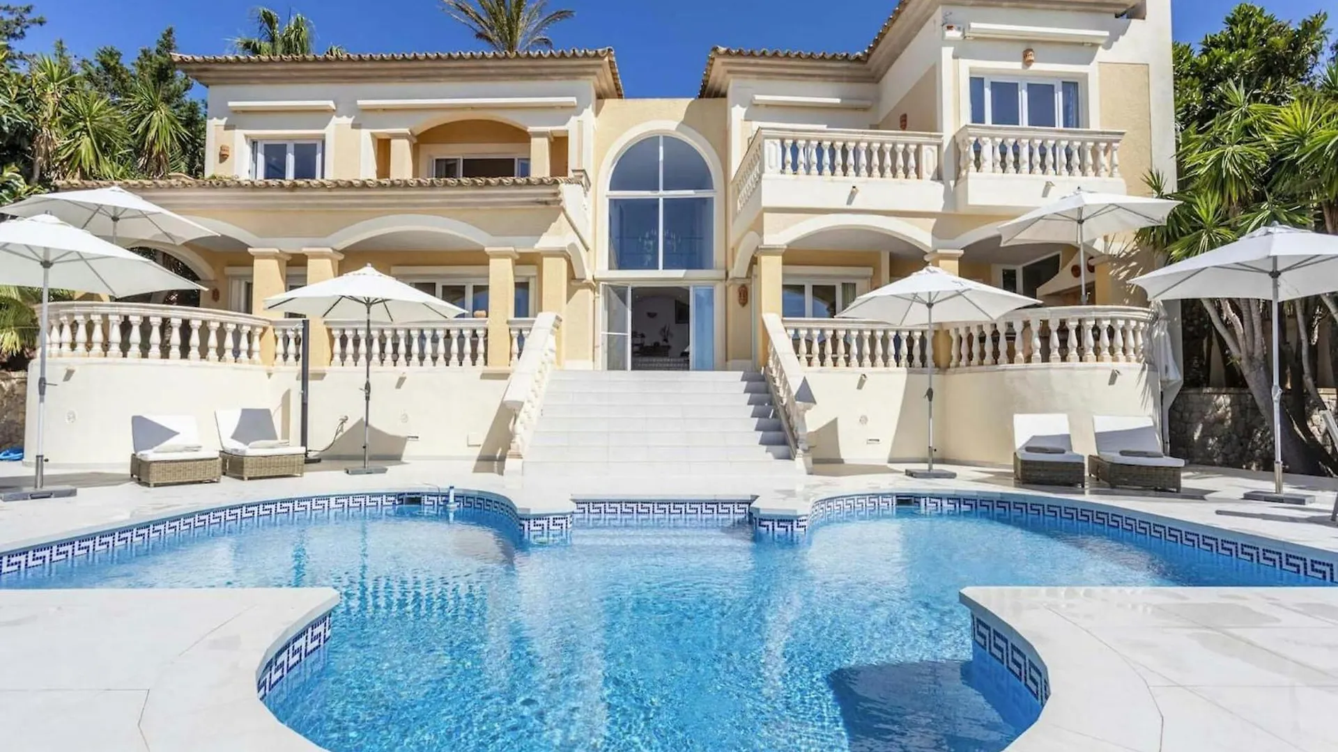 Lavish Villa With Saltwater Pool Andraitx